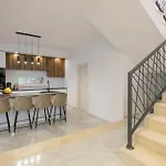 Stunning Home In Grubine * Grubine