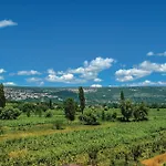 Stunning Home In Grubine Grubine